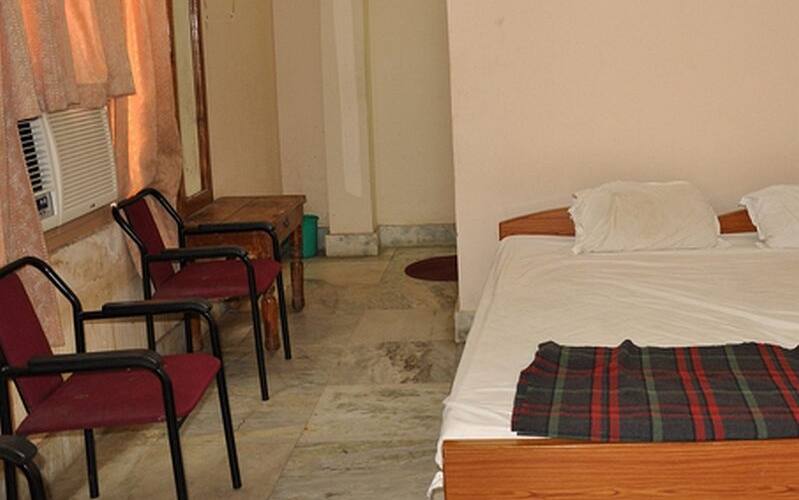Hotel Sundar, Pratapgarh 3